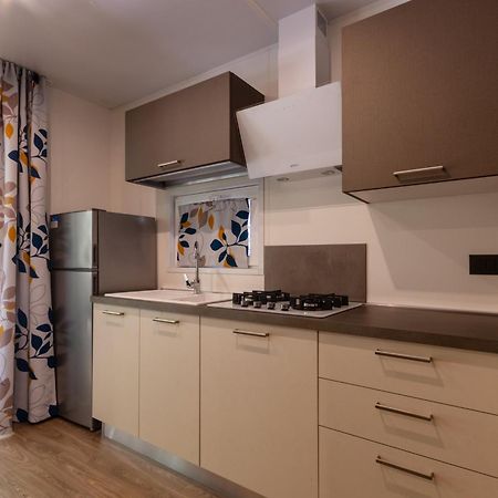 Camping Village Il Gineprino Марина ди Бибона Екстериор снимка
